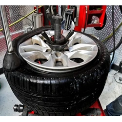 TYRE CHANGE PCR/SUV/LT UPTO 16INCH